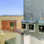 Luxury * Kabuna